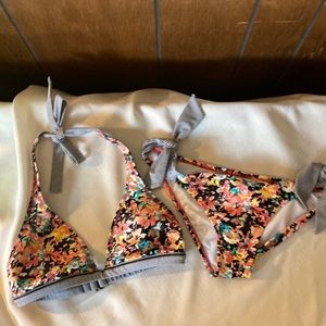 Roxy 2 piece swimsuit